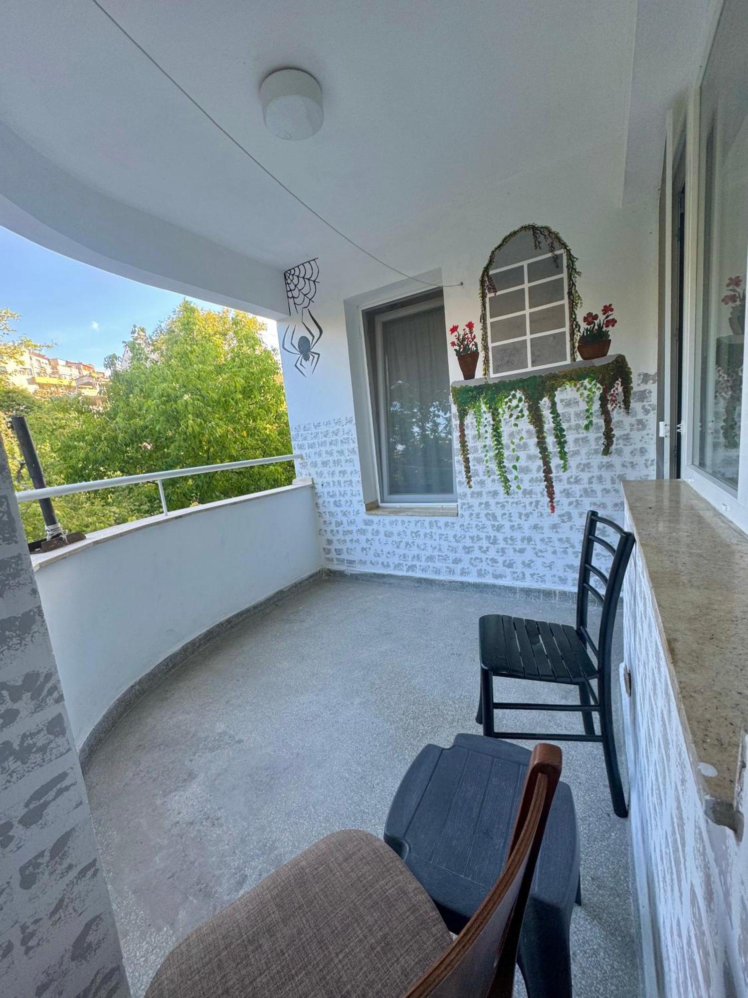 Spacious Apartment Next To South Park Просторен Апартамент До Южен Парк Top Location Sofya Dış mekan fotoğraf